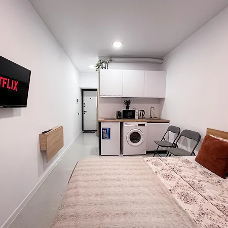 Renthouse Nanoflat #3 Apartment